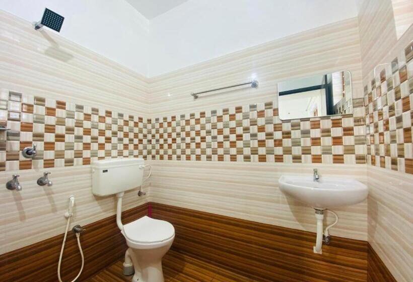 Grand Harmony Beach Resort Kovalam Exterior photo