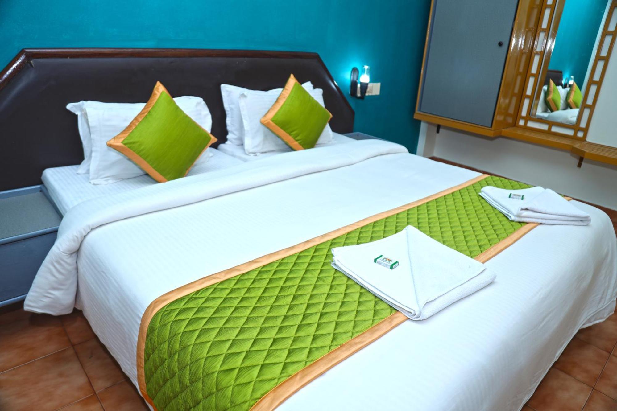 Grand Harmony Beach Resort Kovalam Exterior photo